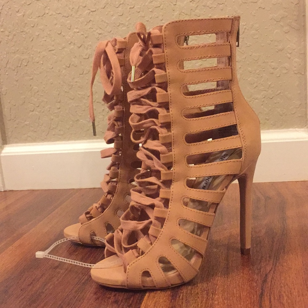 Steve Madden size 5.5 stiletto lace up open toe.